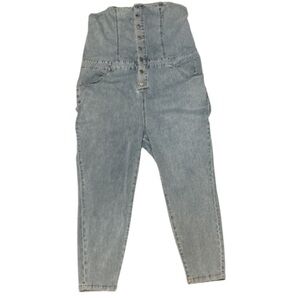 SHEIN denim capri jumpsuit is preowned, size‎ 4XL.